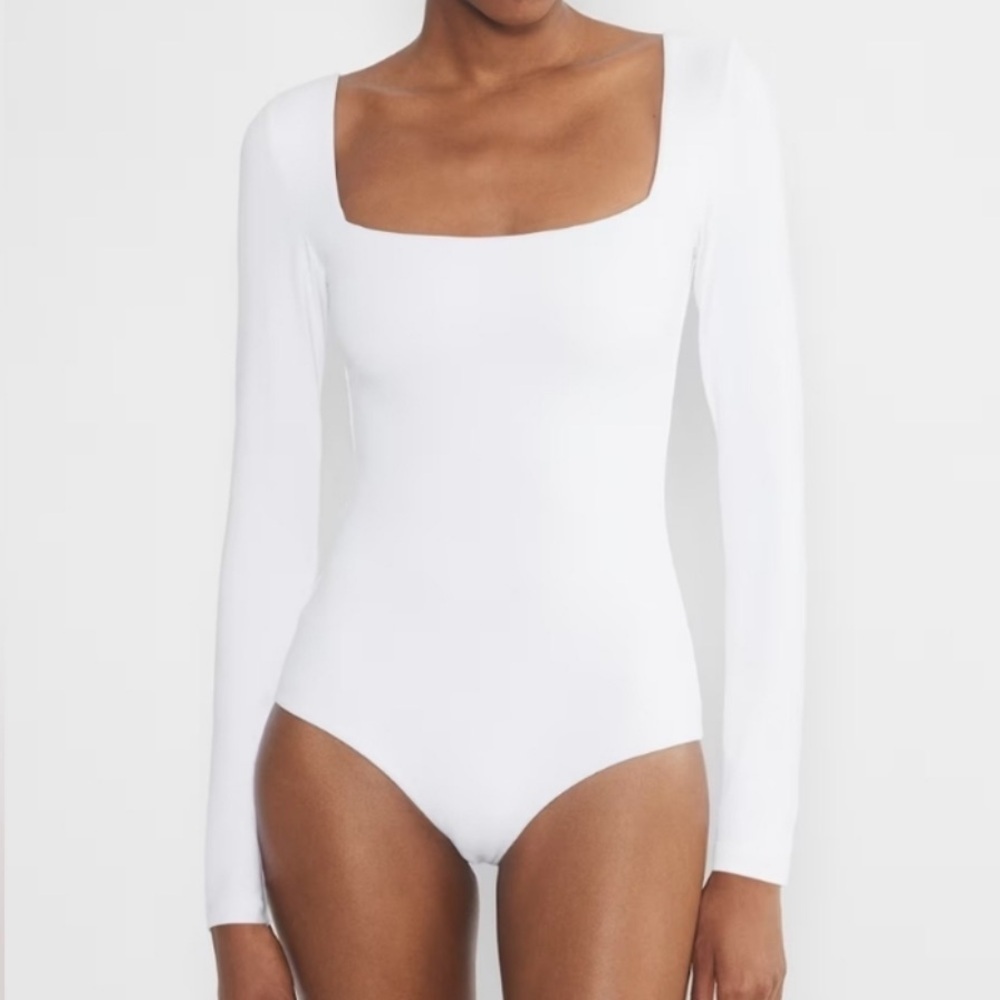 Aritzia Contour White Sqaure Neck Bodysuit